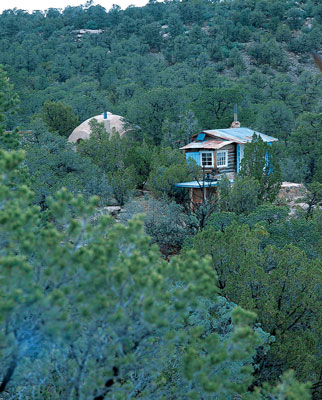 
Nestled in a rugged area near the Pecos River, the New Mexico home of Dyanna Taylor sits on twenty-four private acres.
